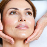 découvrez la kinéplastie, un lifting manuel innovant qui redessine et rajeunit naturellement votre visage pour une apparence fraîche et revitalisée.
